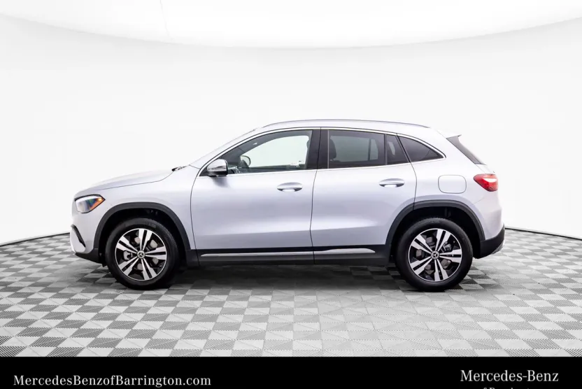2026 Mercedes Benz GLA 250 4MATIC photo 1