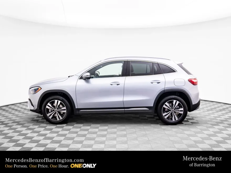 2026 Mercedes Benz GLA 250 4MATIC photo 1