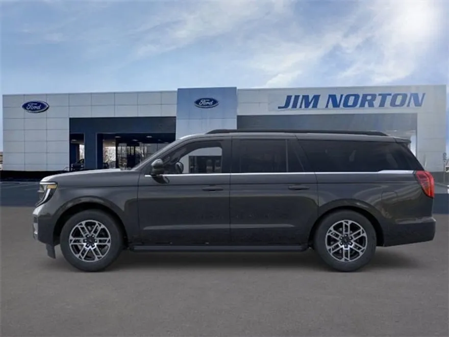 2025 Ford Expedition MAX photo 1
