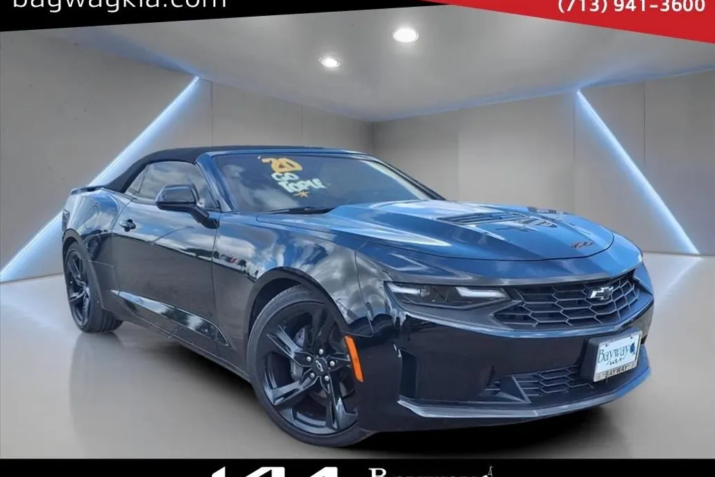 2020 Chevrolet Camaro LT1 photo 1