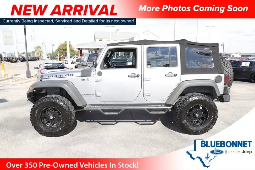 2014 Jeep Wrangler Unlimited Rubicon photo 1