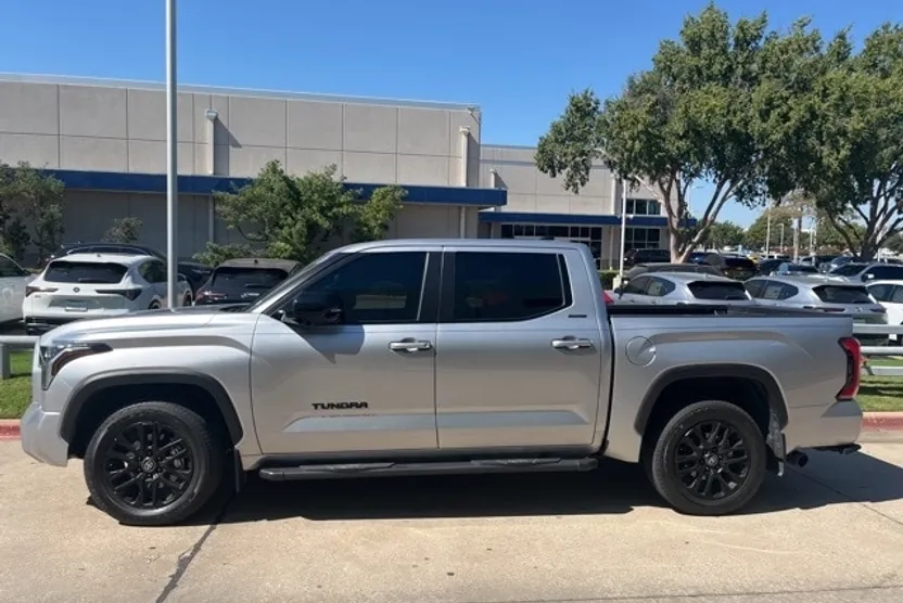 2025 Toyota Tundra Limited photo 1