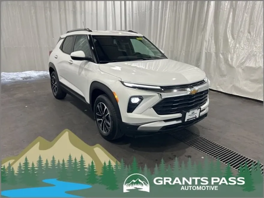 2026 Chevrolet Trailblazer LT photo 1