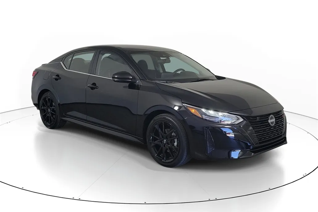 2025 Nissan Sentra SR photo 1