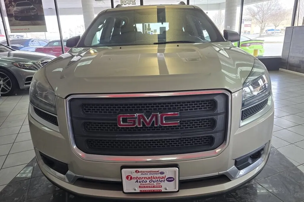 2016 Gmc Acadia SLE photo 1