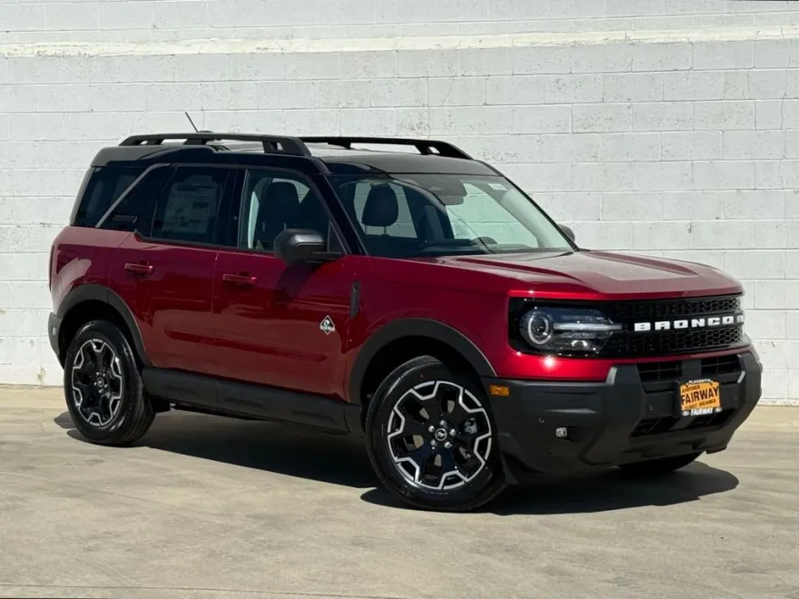 2025 Ford Bronco Sport Outer Banks photo 1