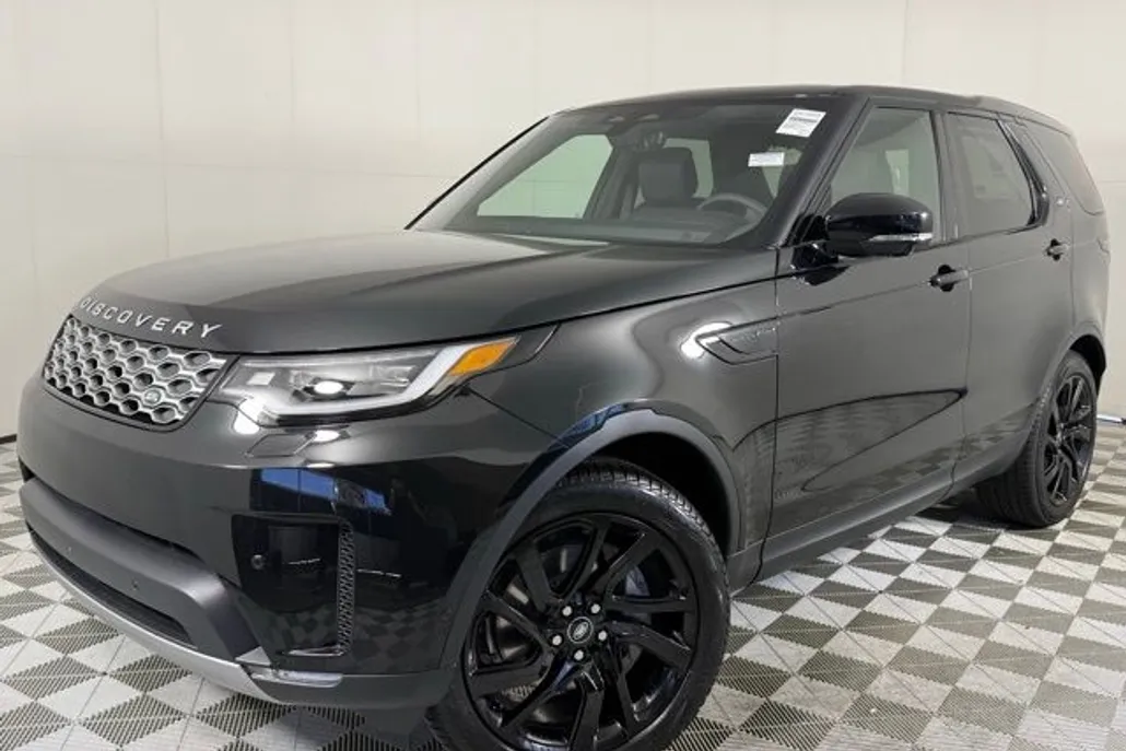 2025 Land Rover Discovery P300 S photo 1