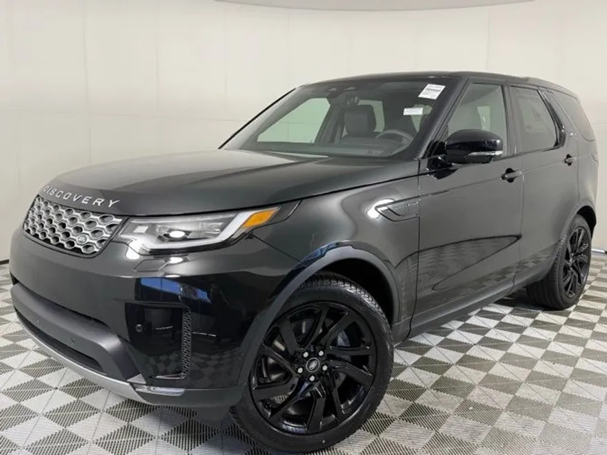 2025 Land Rover Discovery P300 S photo 1