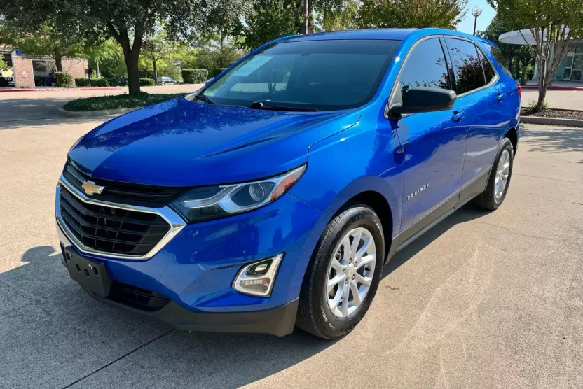2019 Chevrolet Equinox LS photo 1