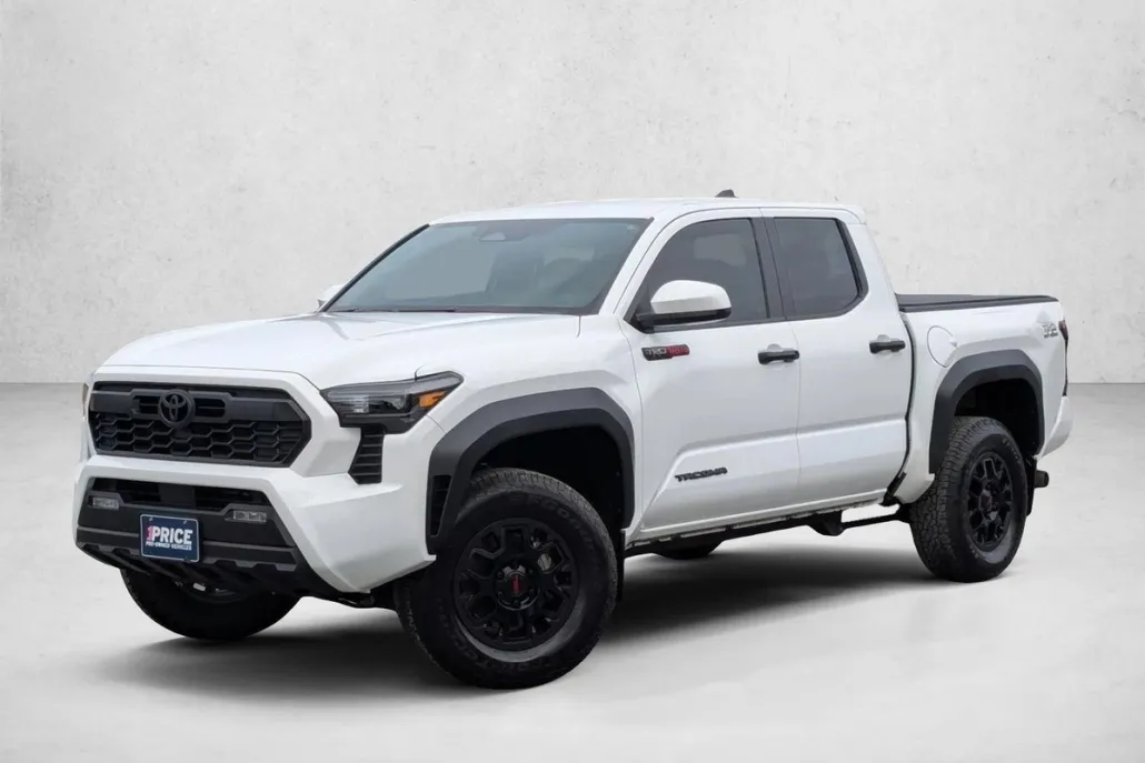 2024 Toyota Tacoma TRD photo 1