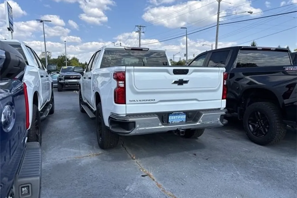 2023 Chevrolet Silverado 1500 photo 1