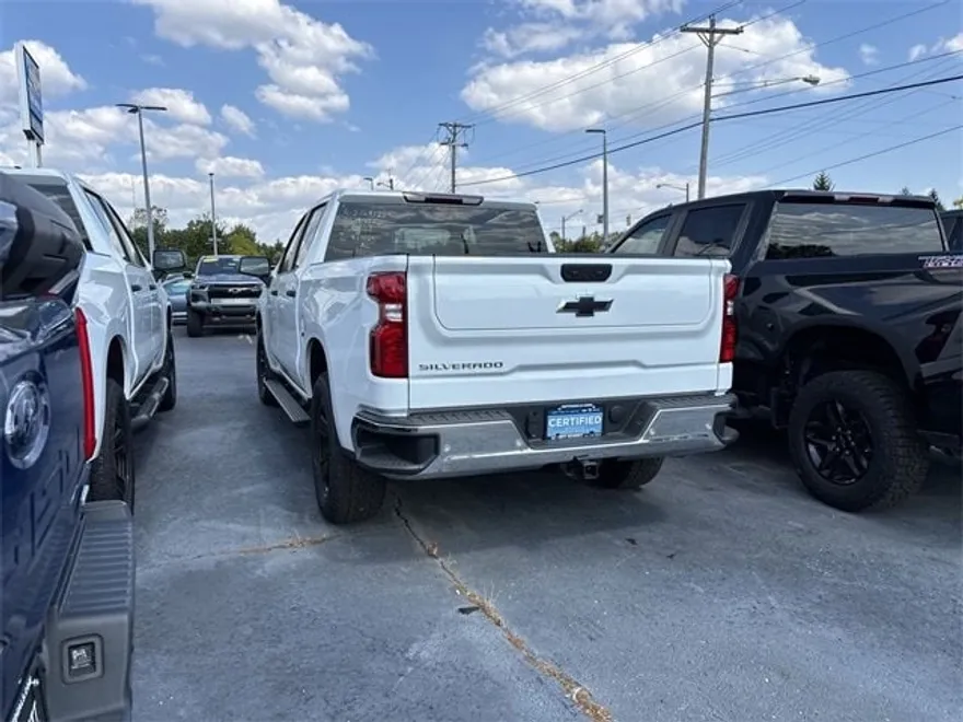 2023 Chevrolet Silverado 1500 photo 1