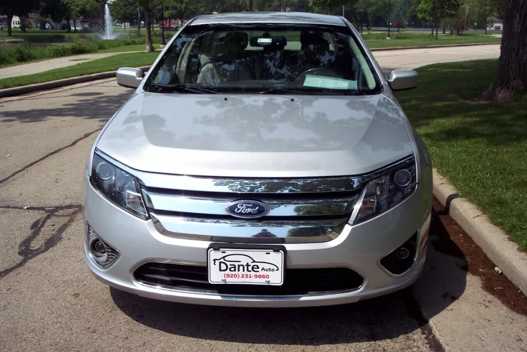 2011 Ford Fusion SEL photo 1
