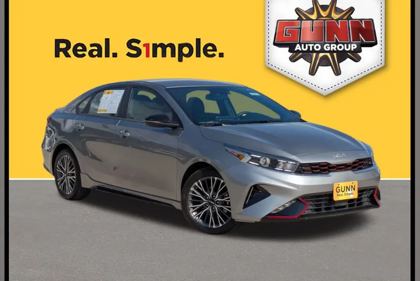 2024 Kia Forte GT-Line photo 1