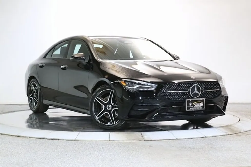 2025 Mercedes Benz CLA 250 4MATIC photo 1