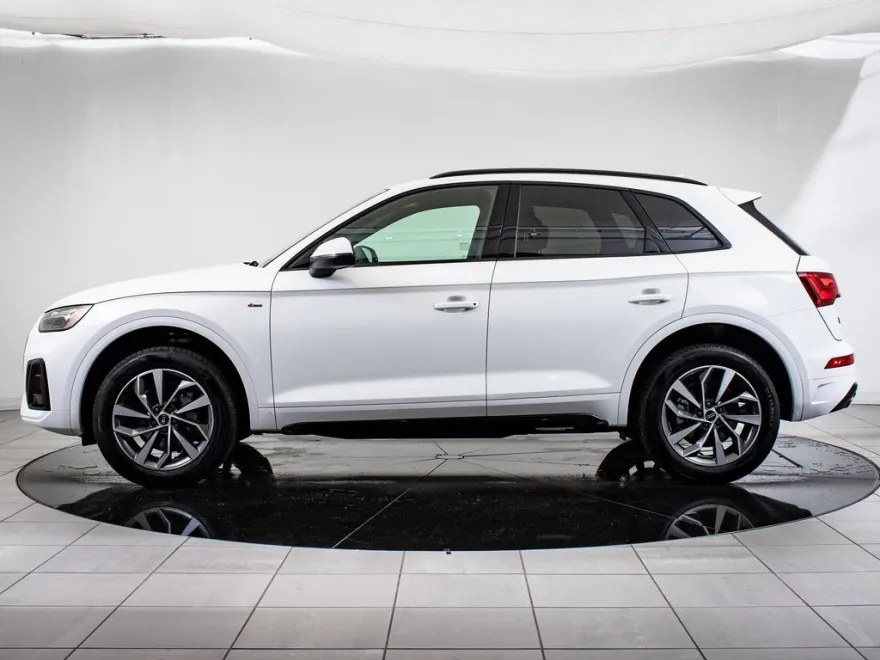 2024 Audi Q5 45 S line Premium photo 1
