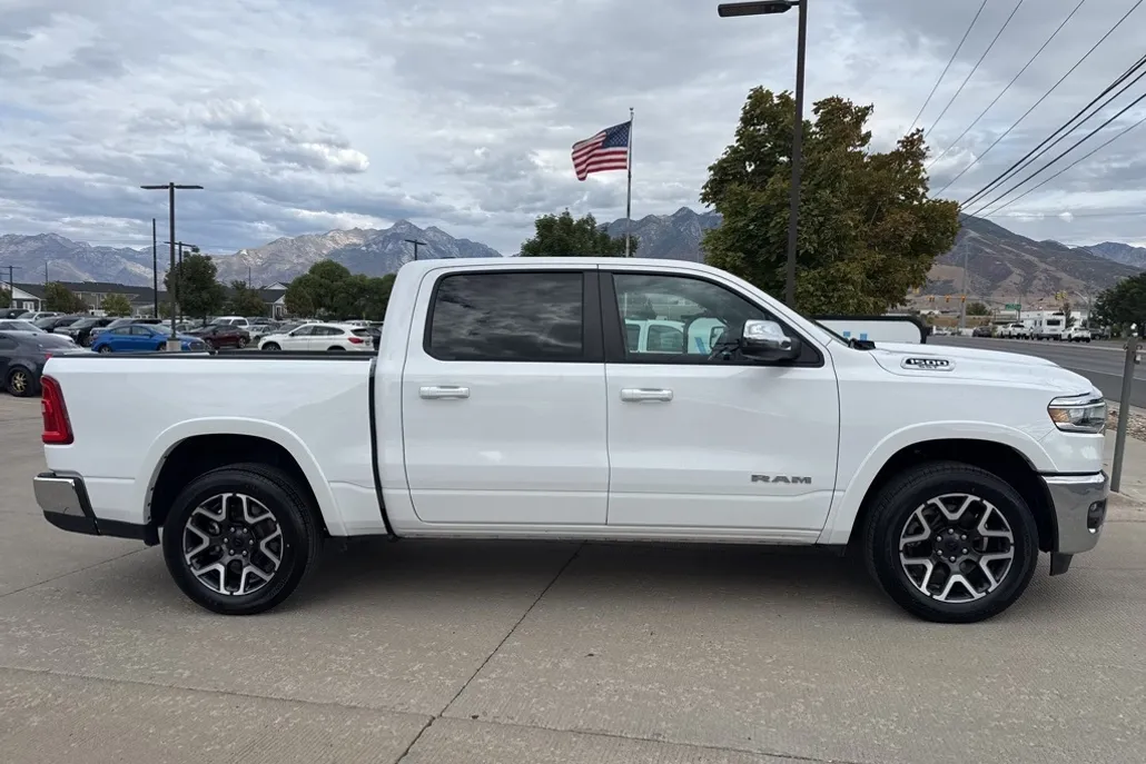 2025 Ram 1500 Laramie photo 1