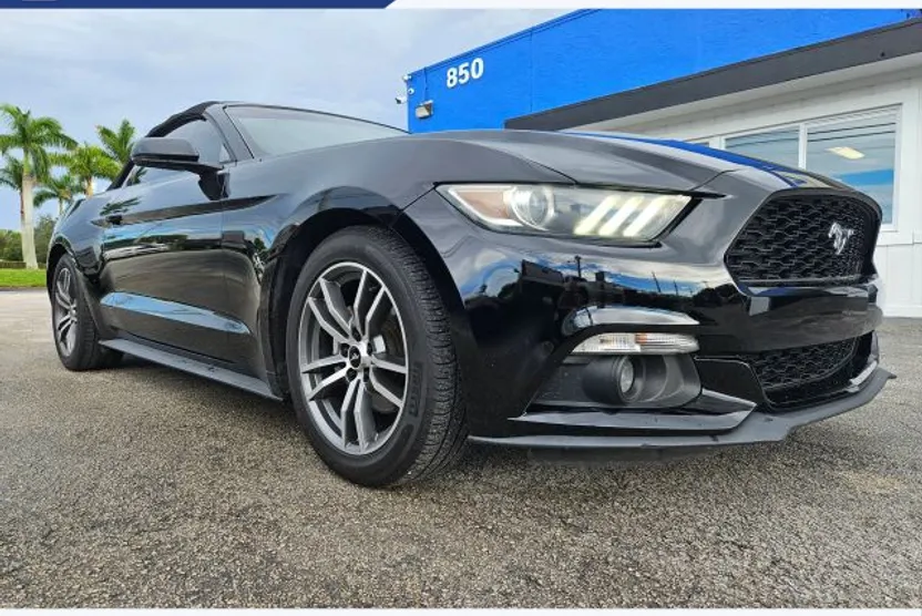 2015 Ford Mustang EcoBoost Premium photo 1