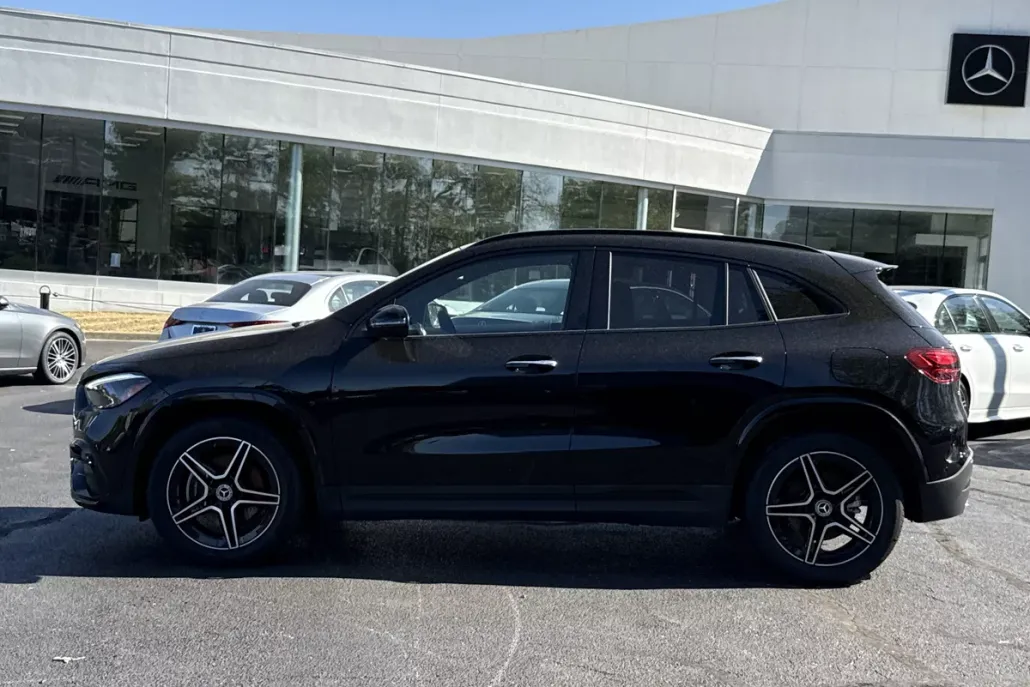 2025 Mercedes Benz GLA 250 photo 1