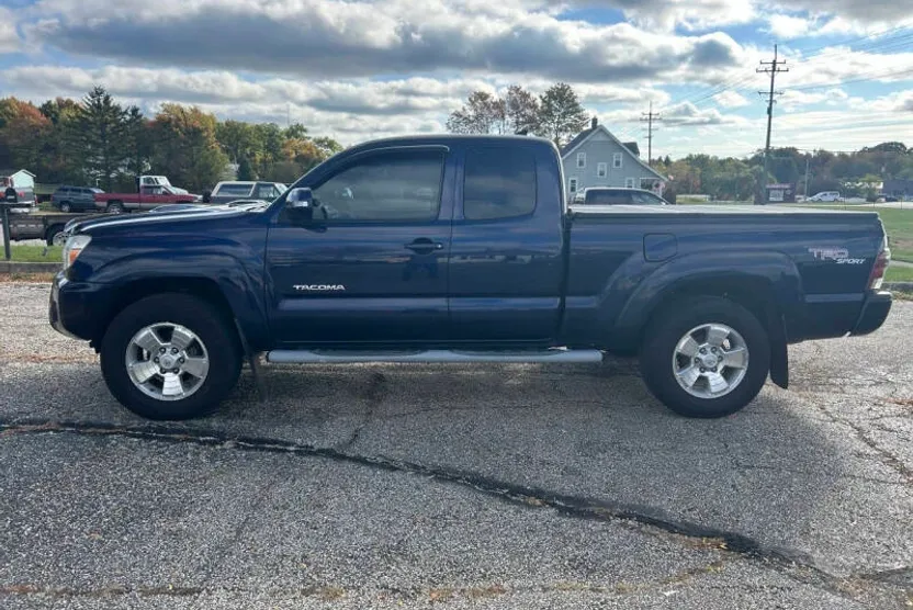 2012 Toyota Tacoma V6 photo 1