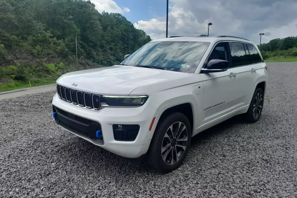 2022 Jeep Grand Cherokee 4xe Overland photo 1