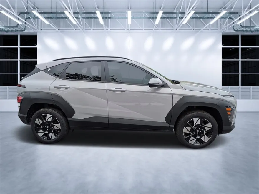 2024 Hyundai Kona SEL photo 1