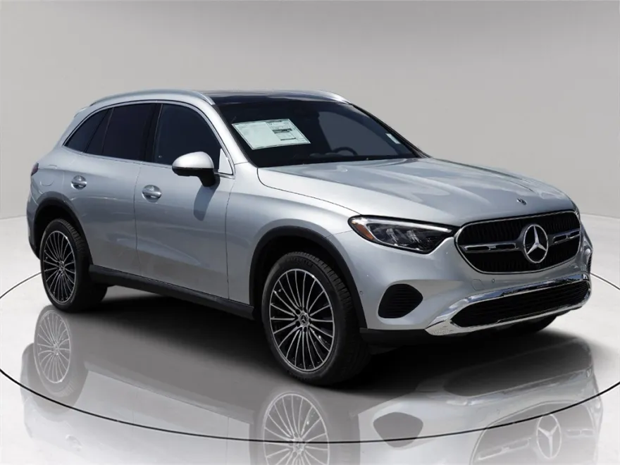 2026 Mercedes Benz GLC 300 photo 1