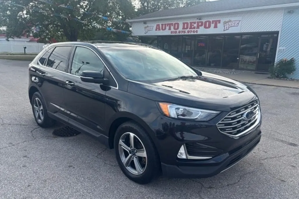 2020 Ford Edge SEL photo 1