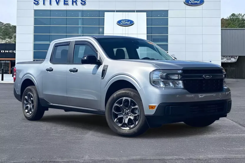2024 Ford Maverick XLT photo 1