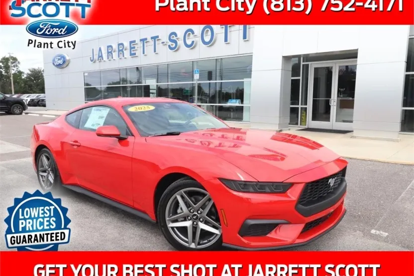 2025 Ford Mustang EcoBoost photo 1