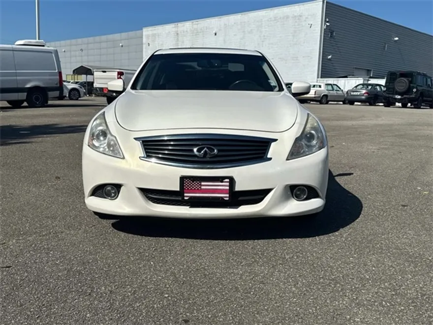 2013 Infiniti G37 photo 1