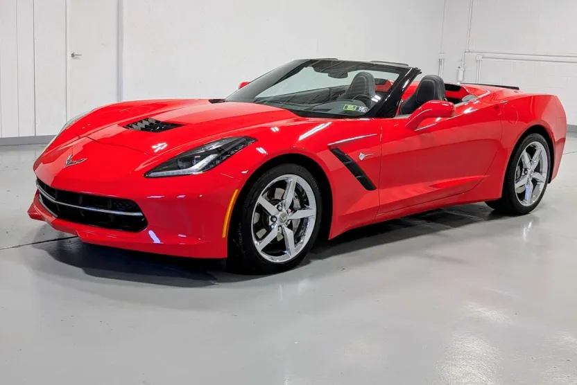 2014 Chevrolet Corvette Stingray 2LT photo 1