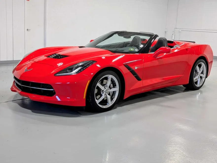 2014 Chevrolet Corvette Stingray 2LT photo 1