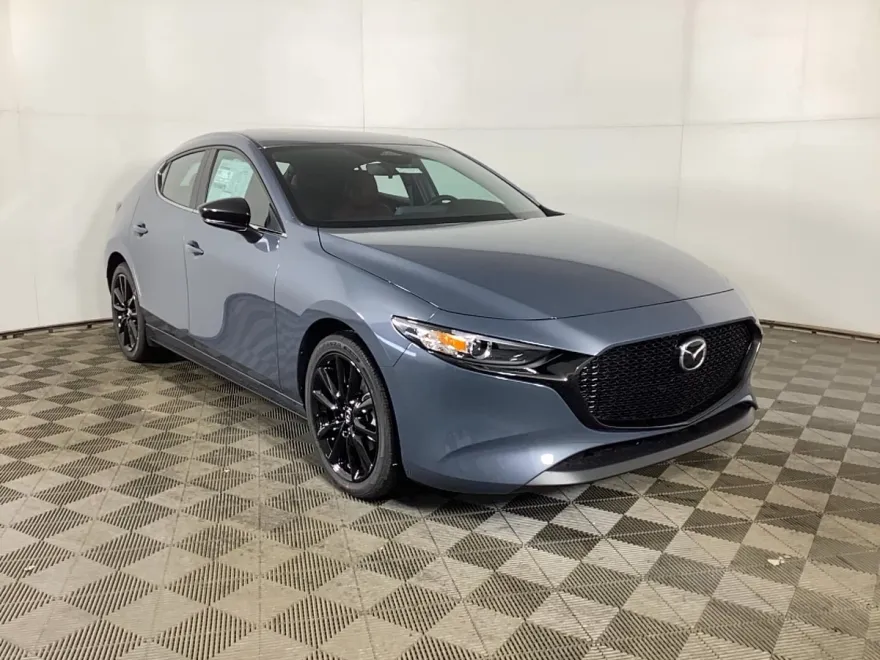 2025 Mazda Mazda3 Hatchback 2.5 s Carbon photo 1