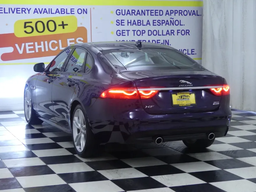 2017 Jaguar XF 35t R-Sport photo 3
