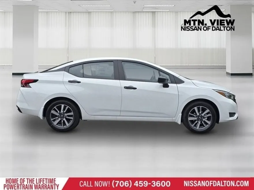 2025 Nissan Versa S photo 1