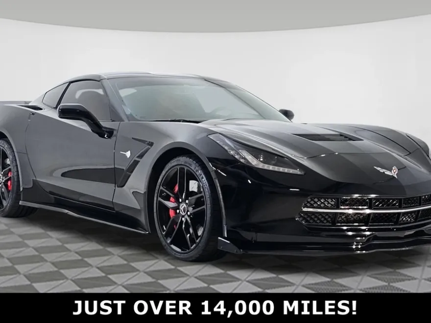 2014 Chevrolet Corvette Stingray Z51 2LT photo 1