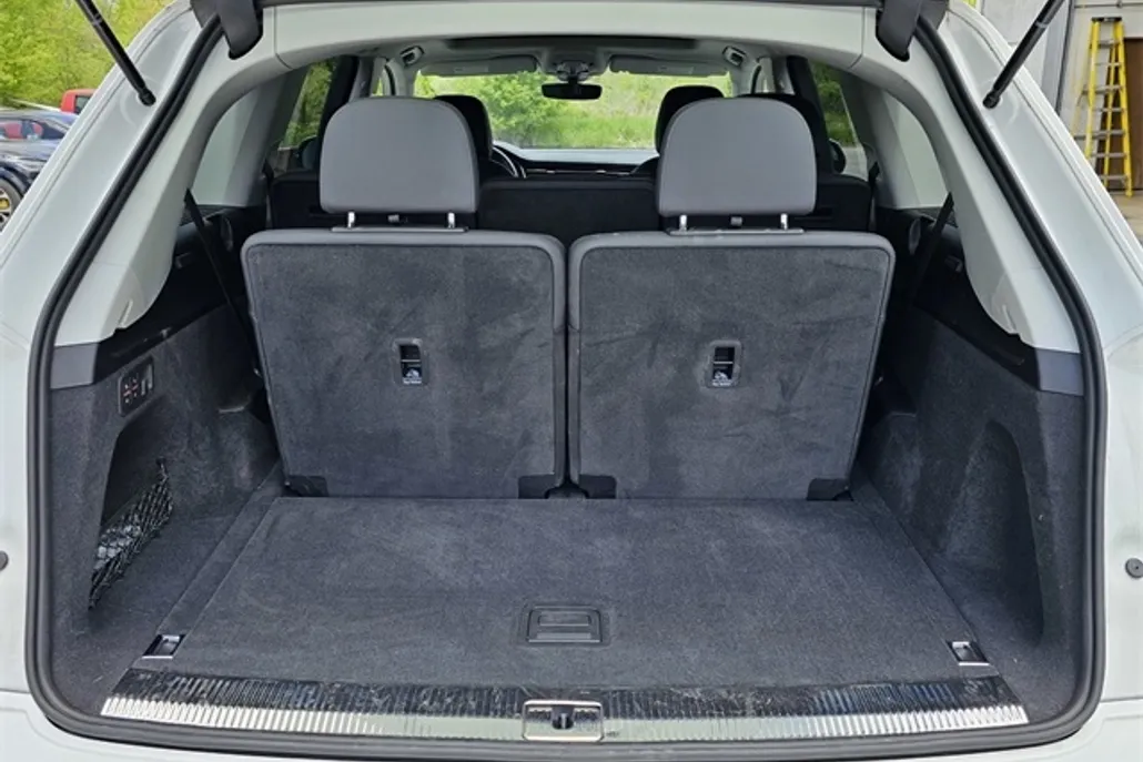 2024 Audi Q7 55 Premium Plus photo 1