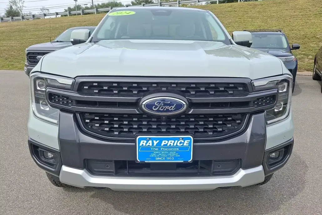 2024 Ford Ranger Lariat photo 1