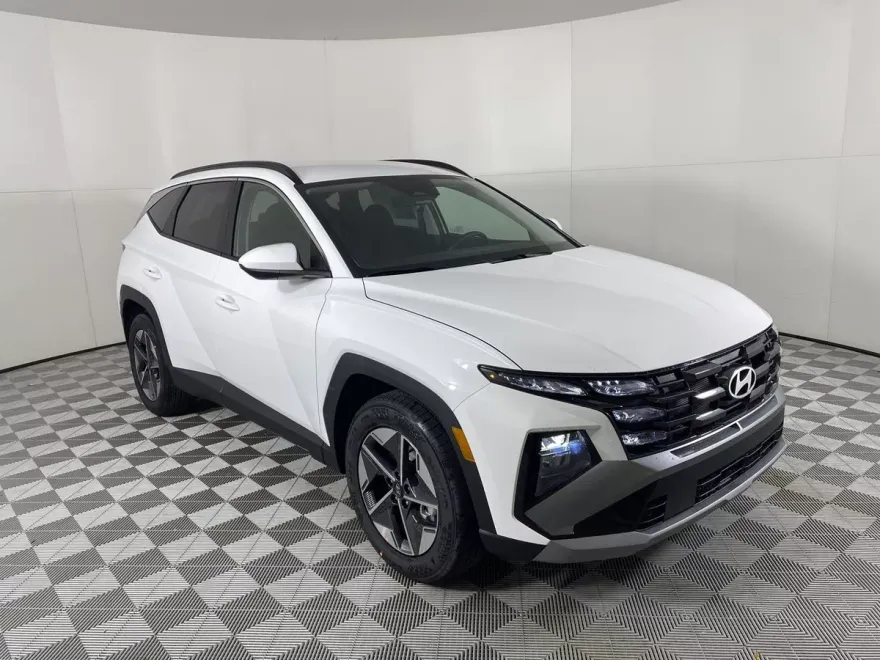 2025 Hyundai Tucson SEL photo 1