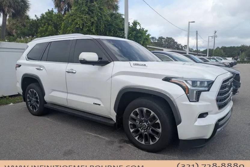 2024 Toyota Sequoia Base photo 1