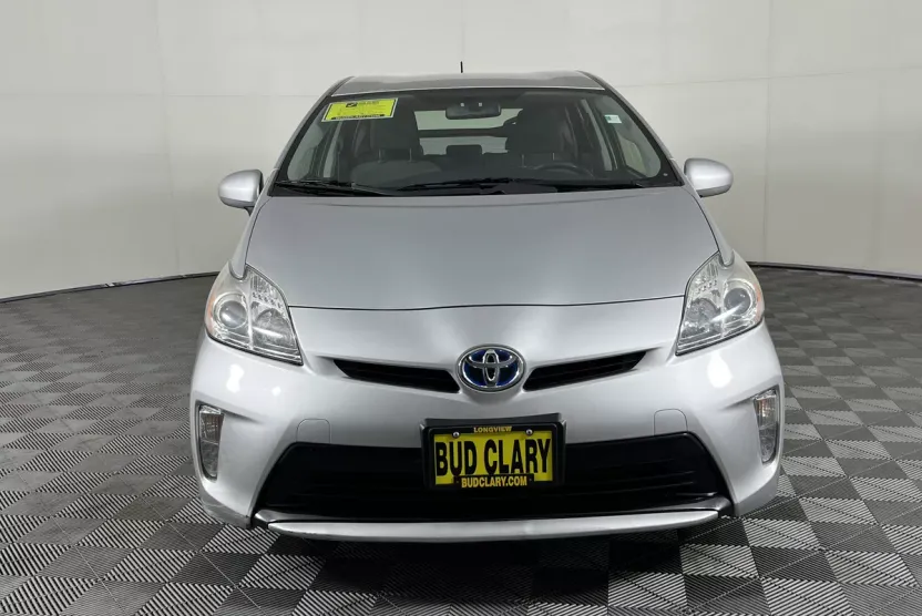 2013 Toyota Prius photo 1