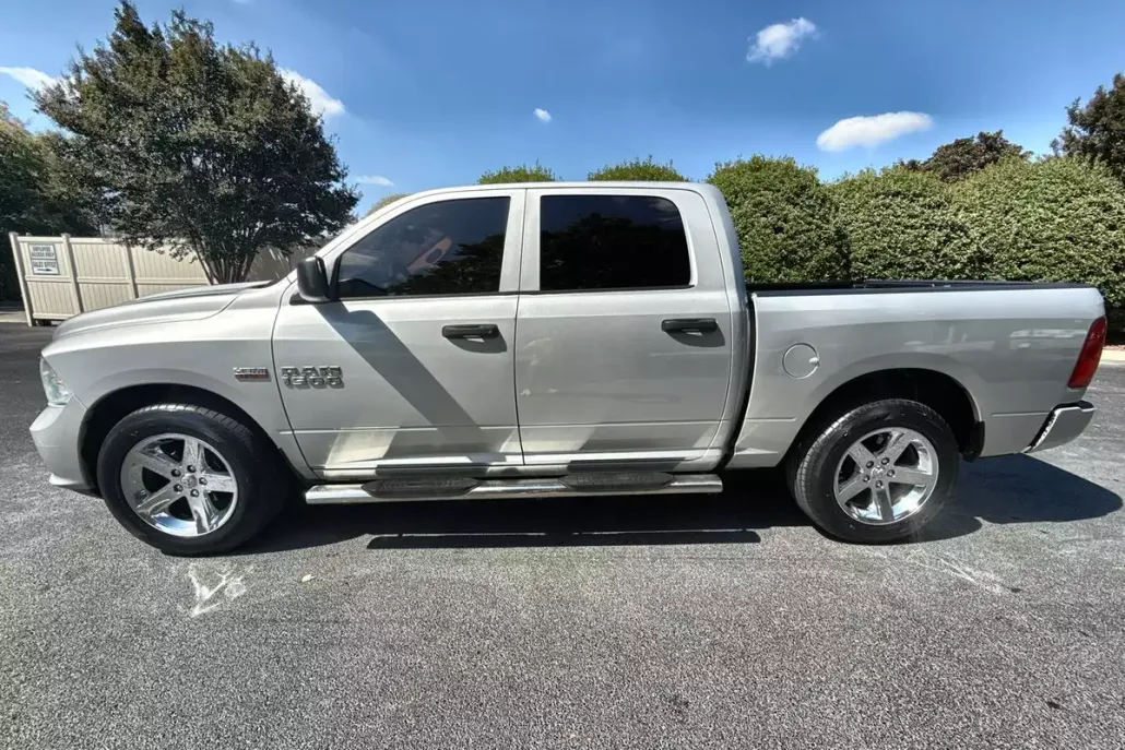 2016 Ram 1500 Express photo 1