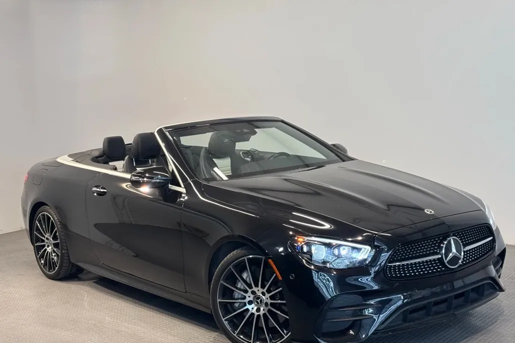 2022 Mercedes Benz E 450 photo 1