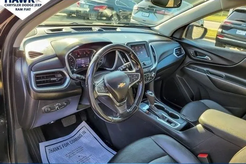 2020 Chevrolet Equinox LT photo 1