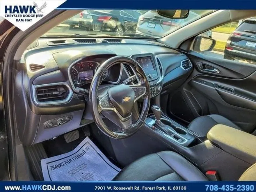 2020 Chevrolet Equinox LT photo 1