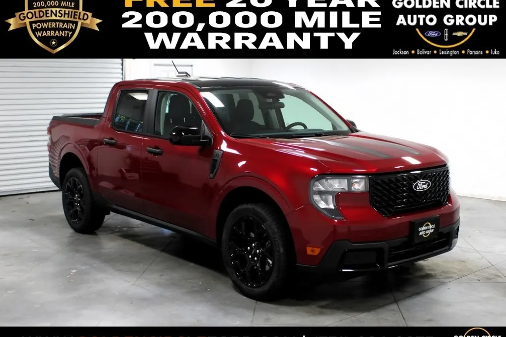 2025 Ford Maverick XLT photo 1