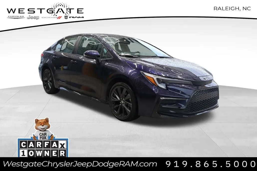 2024 Toyota Corolla SE photo 1