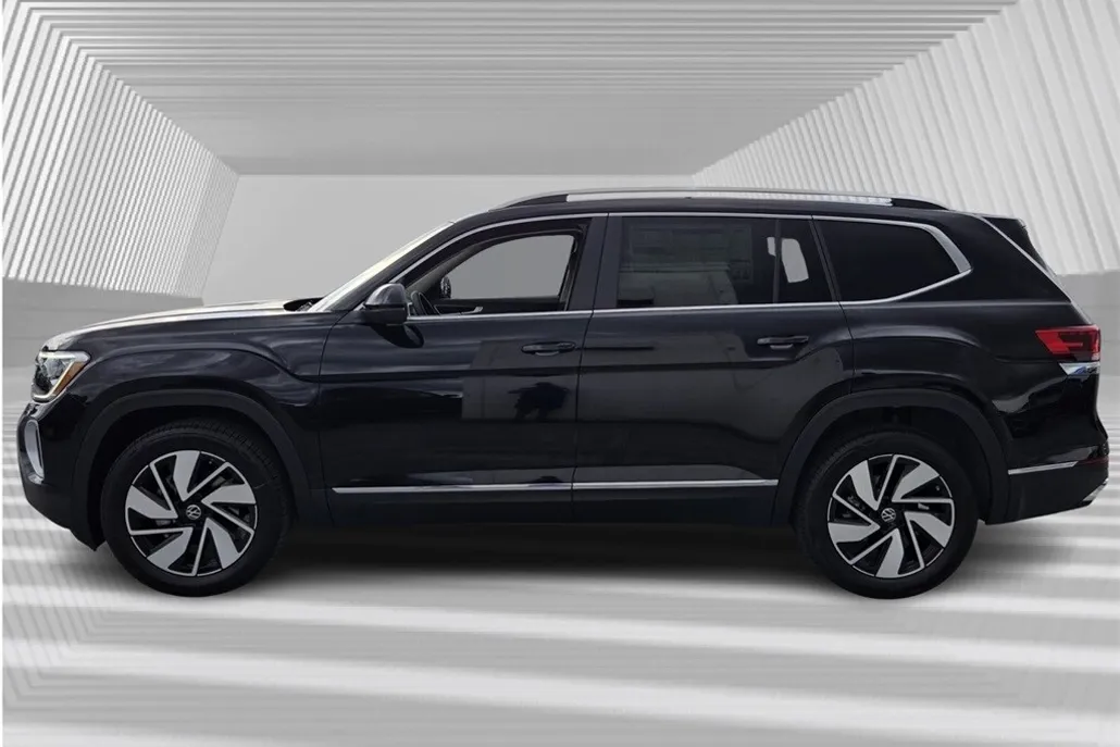 2026 Volkswagen Atlas SEL photo 1