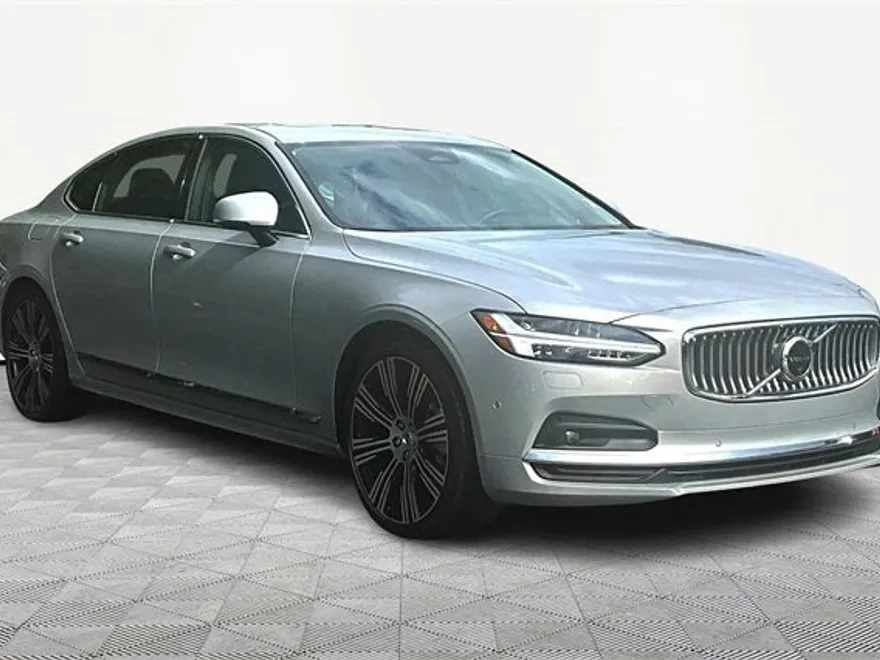 2023 Volvo S90 Plus photo 1